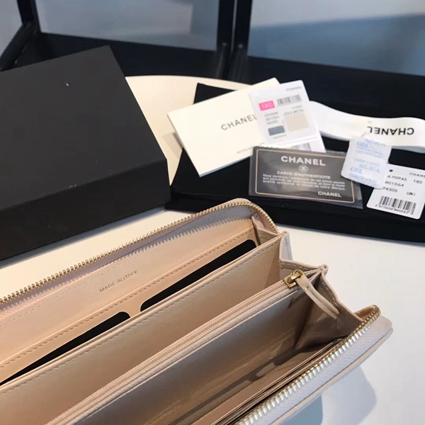 シャネル財布全体デザイン